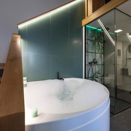 Bali Aqua&Charme Bed & Breakfast Gaeta Exterior foto
