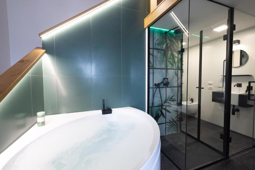 Bali Aqua&Charme Bed & Breakfast Gaeta Exterior foto